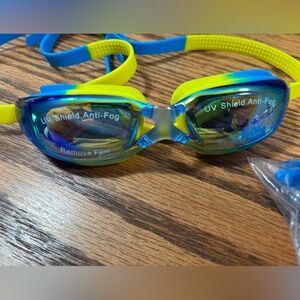 Comfortable Silicone Adjustable Swim Glasses Children Anti-Fog UV Waterproof
